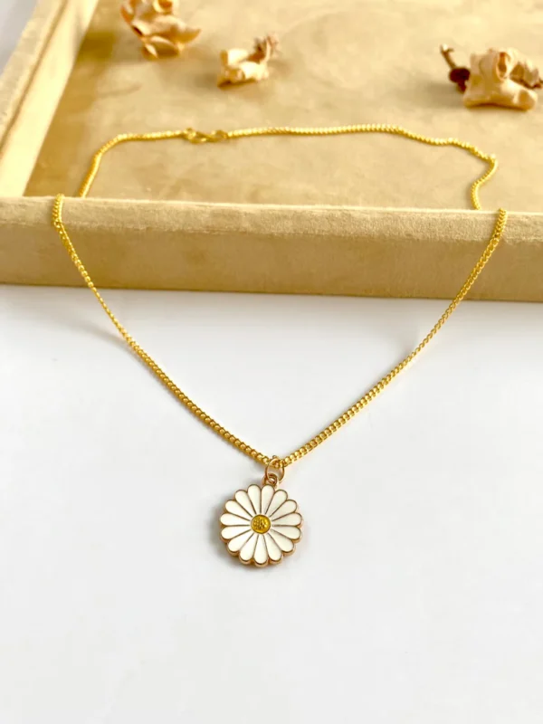 New Daisy Sunflower Pendant Necklace