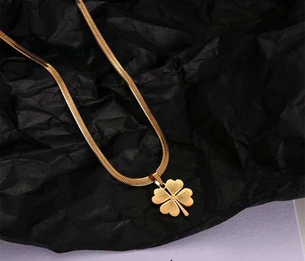 Artificial Jewellery in Pakistan: A Perfect Blend of Style and Affordability 9 6