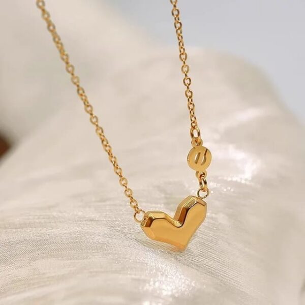 Elegant Gold Heart Pendant Necklace with Thin Chain