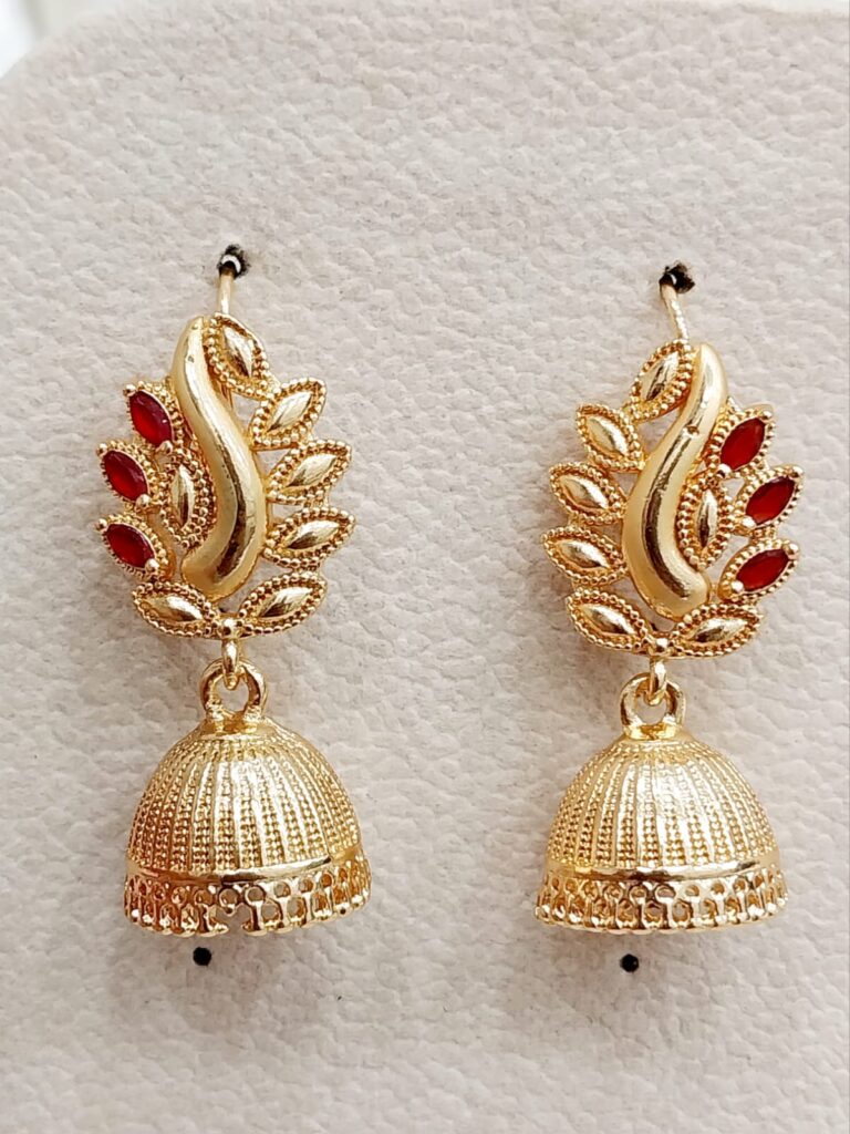 10 Romantic Gift Ideas for Your Girlfriend from Jewellerify 8 WhatsApp Image 2024 12 04 at 9.24.33 AM